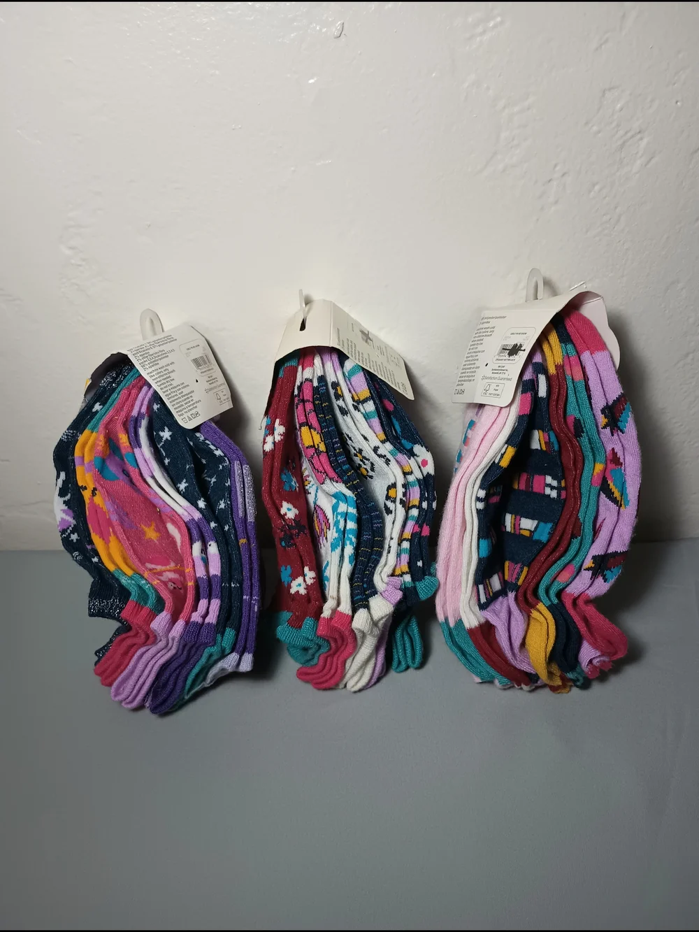Wonder Nation Girls' No Show Mixed Socks (3)